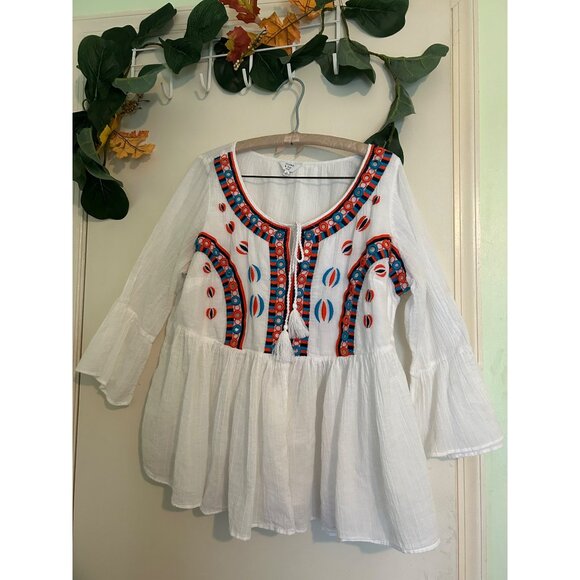 Crown & Ivy Curvy 1X Boho Peasant Top White Gauze Tunic Blouse Embroidered Tasse - Picture 6 of 11